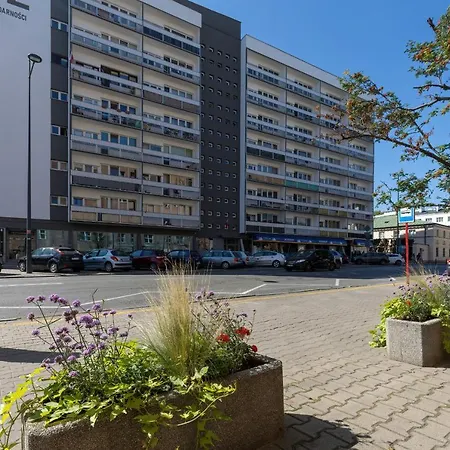 Cozy And Comfortable Wola By Renters Varsovie