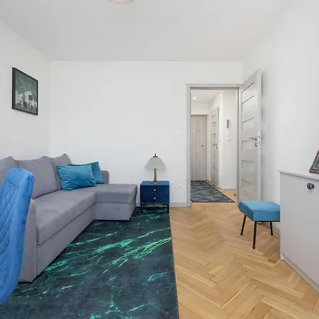 Cozy And Comfortable Wola By Renters Varšava