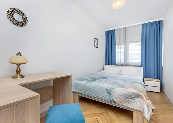 Cozy And Comfortable Wola By Renters Lejlighed