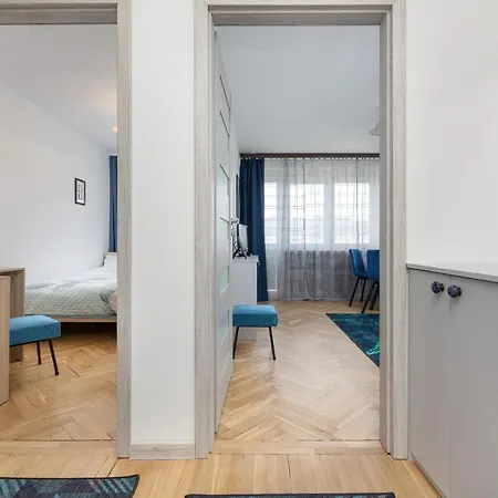 Apartman Cozy And Comfortable Wola By Renters Varsó